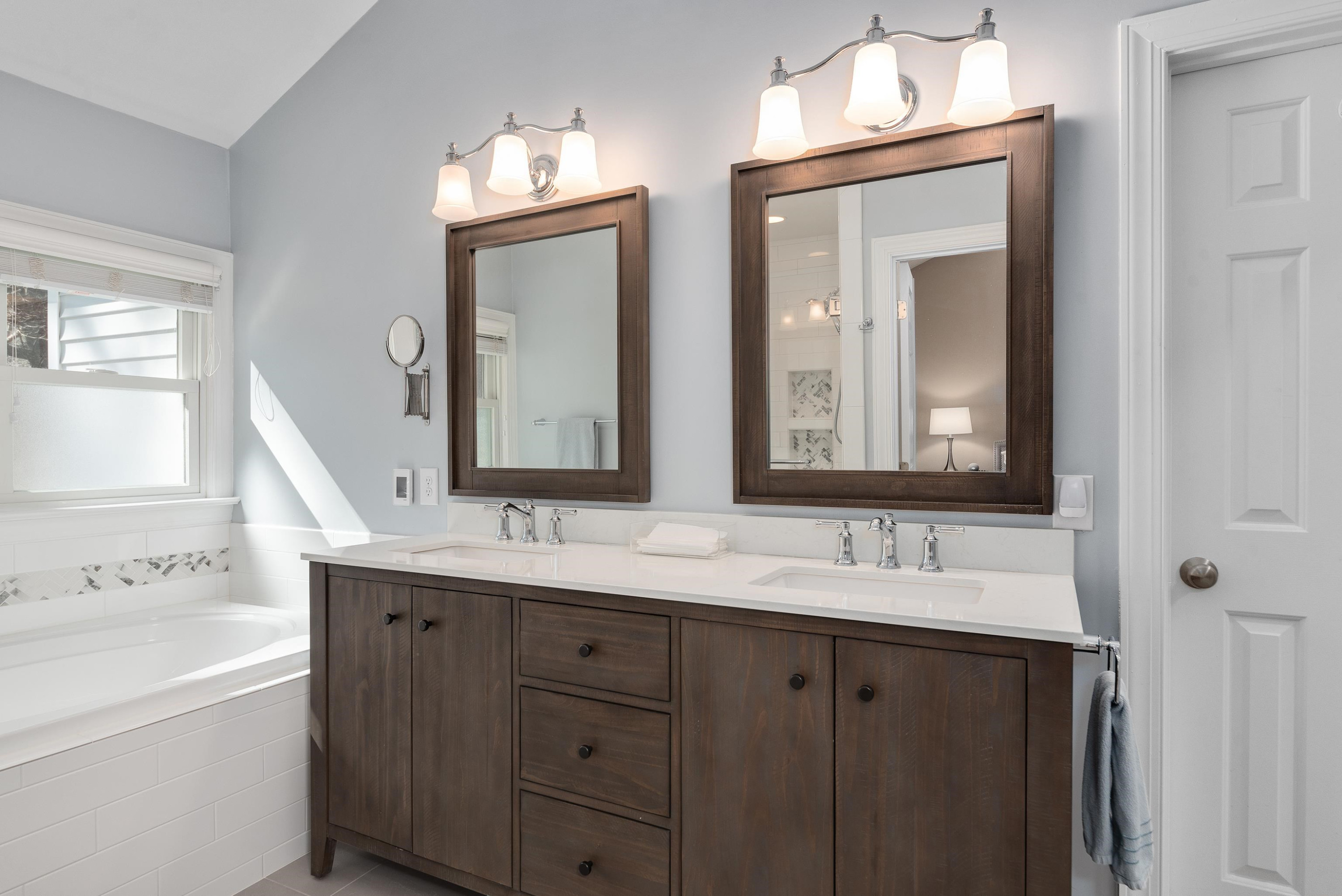 100 Moray Drive Raleigh, NC 27613 - Photo 20 of 32 Primary Bath