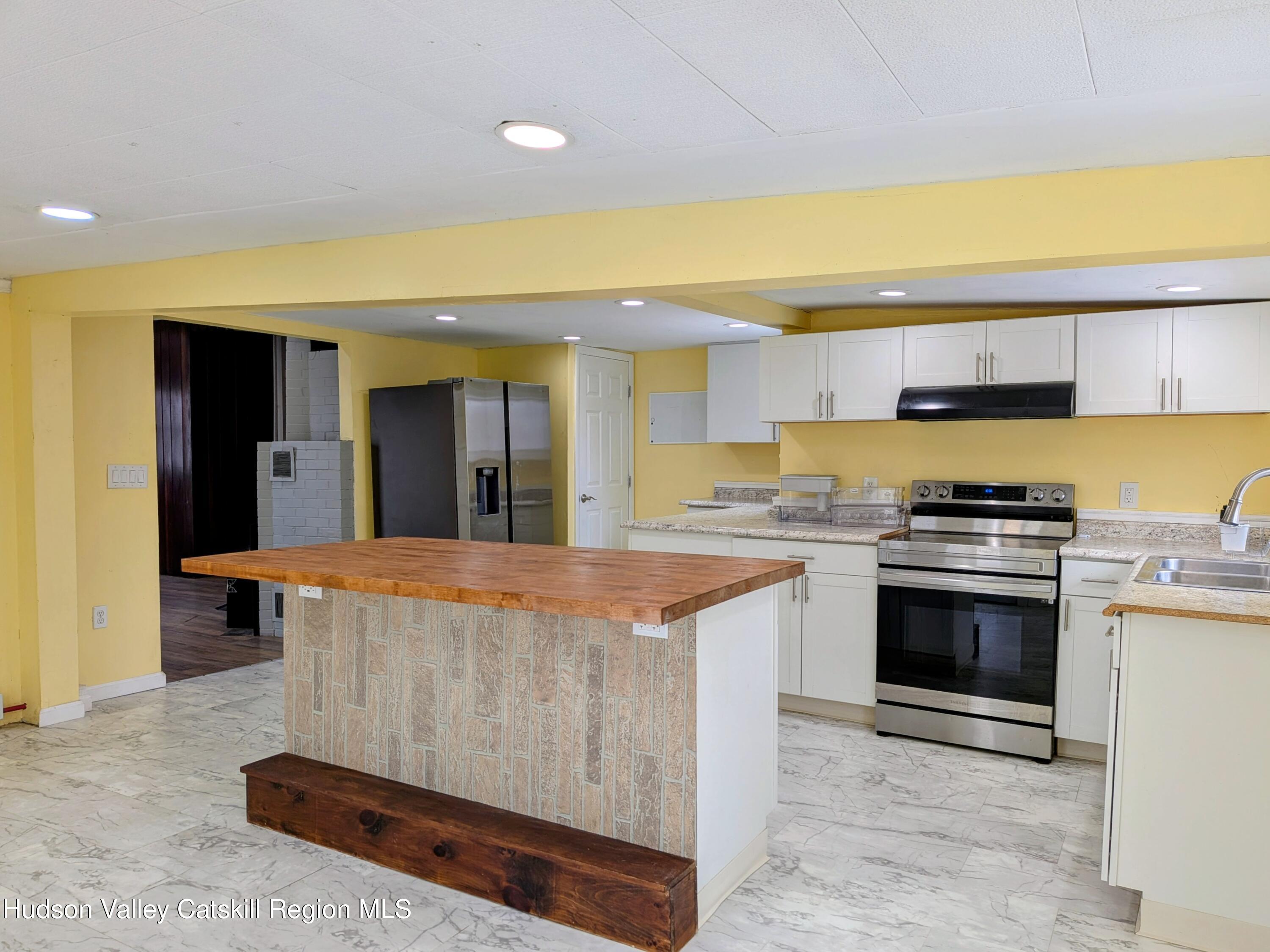 21 Stone Mill Road Hudson, NY 12534 - Photo 4 of 27 PXL_20260307_170556331~2