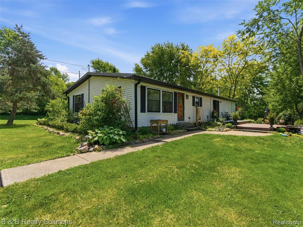 60455 Bates Road New Haven, MI 48048 - Photo 18 of 58