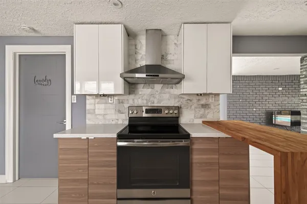 $2,800 | 2130 Round Lake Drive, Houston, TX 77077