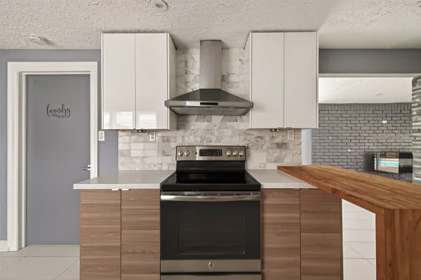 $2,700 | 2130 Round Lake Drive, Houston, TX 77077