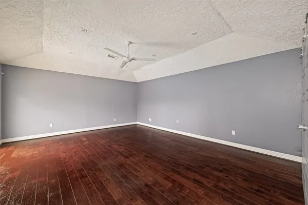 $2,800 | 2130 Round Lake Drive, Houston, TX 77077