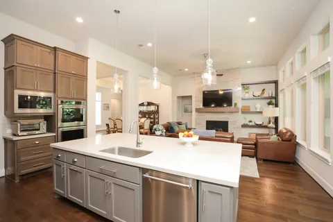 $795,000 | 8511 Tynan Ridge Drive, Magnolia, TX 77354