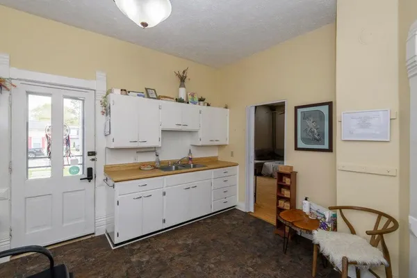 $399,900 | 308 Kettle Moraine Drive South, Slinger, WI 53086
