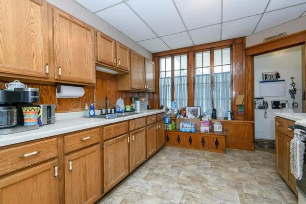 $399,900 | 308 Kettle Moraine Drive South, Slinger, WI 53086