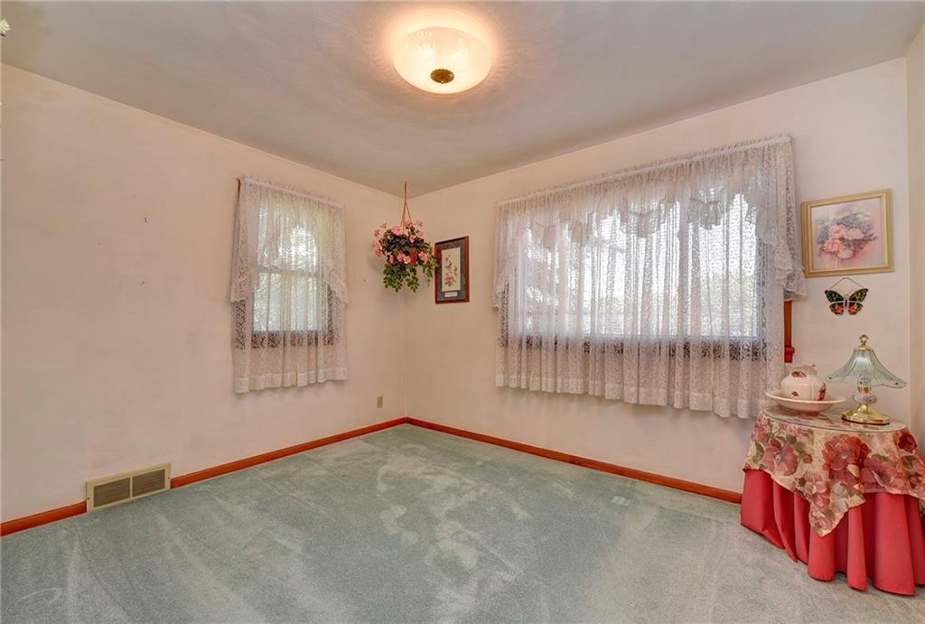 613 Colonial Manor Road North Huntingdon, PA 15642 - Photo 11 of 22 Gallery Image 11