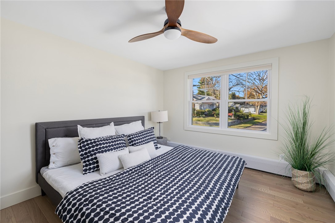 80 Crestwood Road Cranston, RI 02920 - Photo 19 of 44 2nd floor Primary