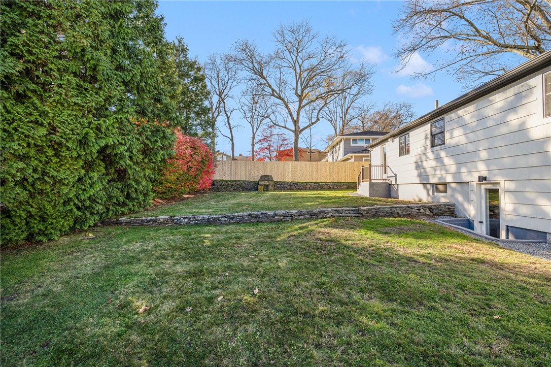 80 Crestwood Road Cranston, RI 02920 - Photo 36 of 44