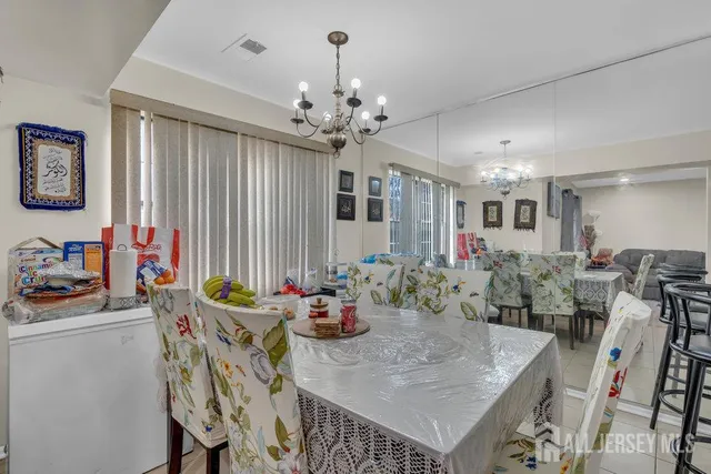 $365,000 | 603 Green Hollow Drive, Unit 603, Iselin, NJ 08830