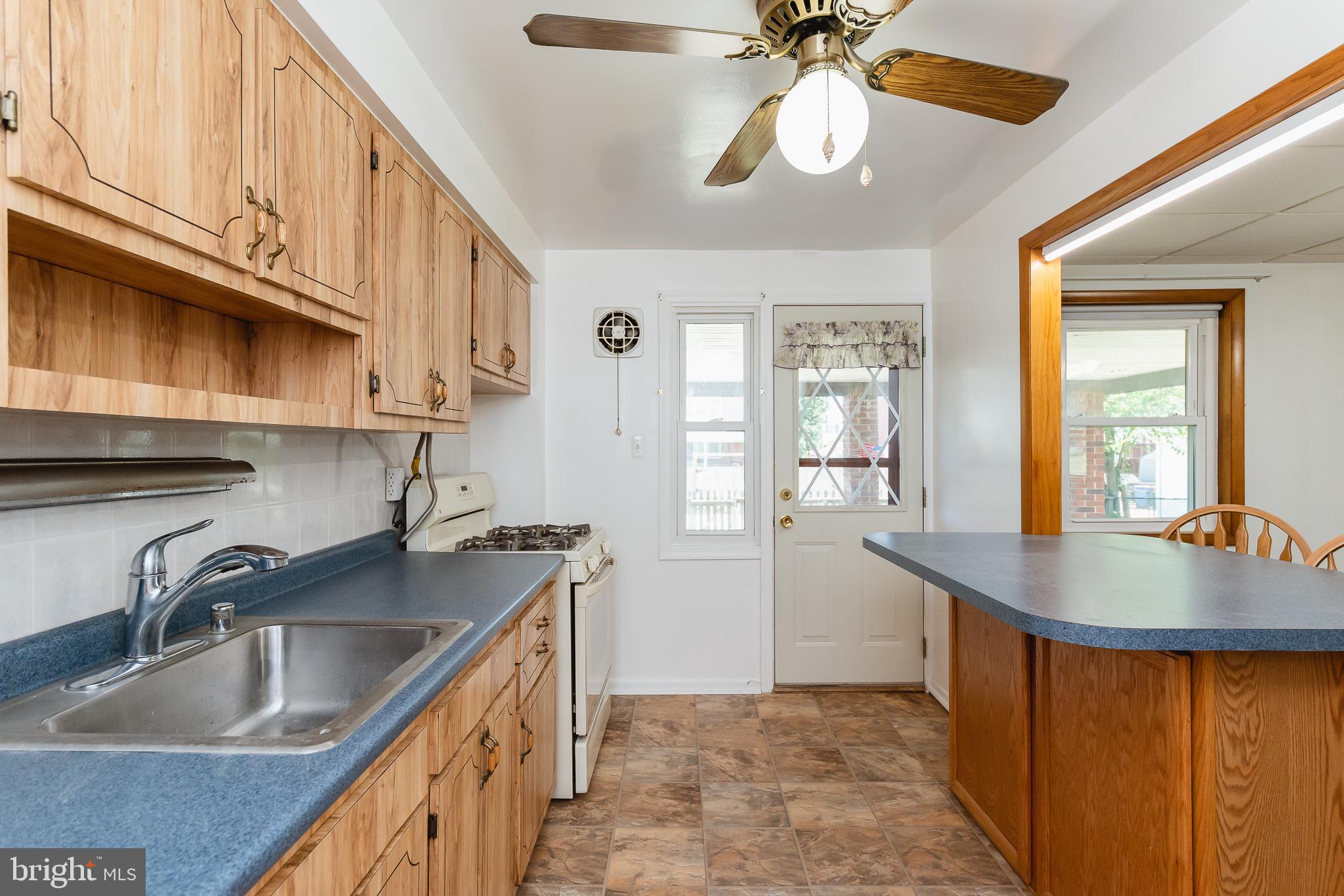 1729 Inverness Avenue Dundalk, MD 21222 - Photo 15 of 46 Kitchen