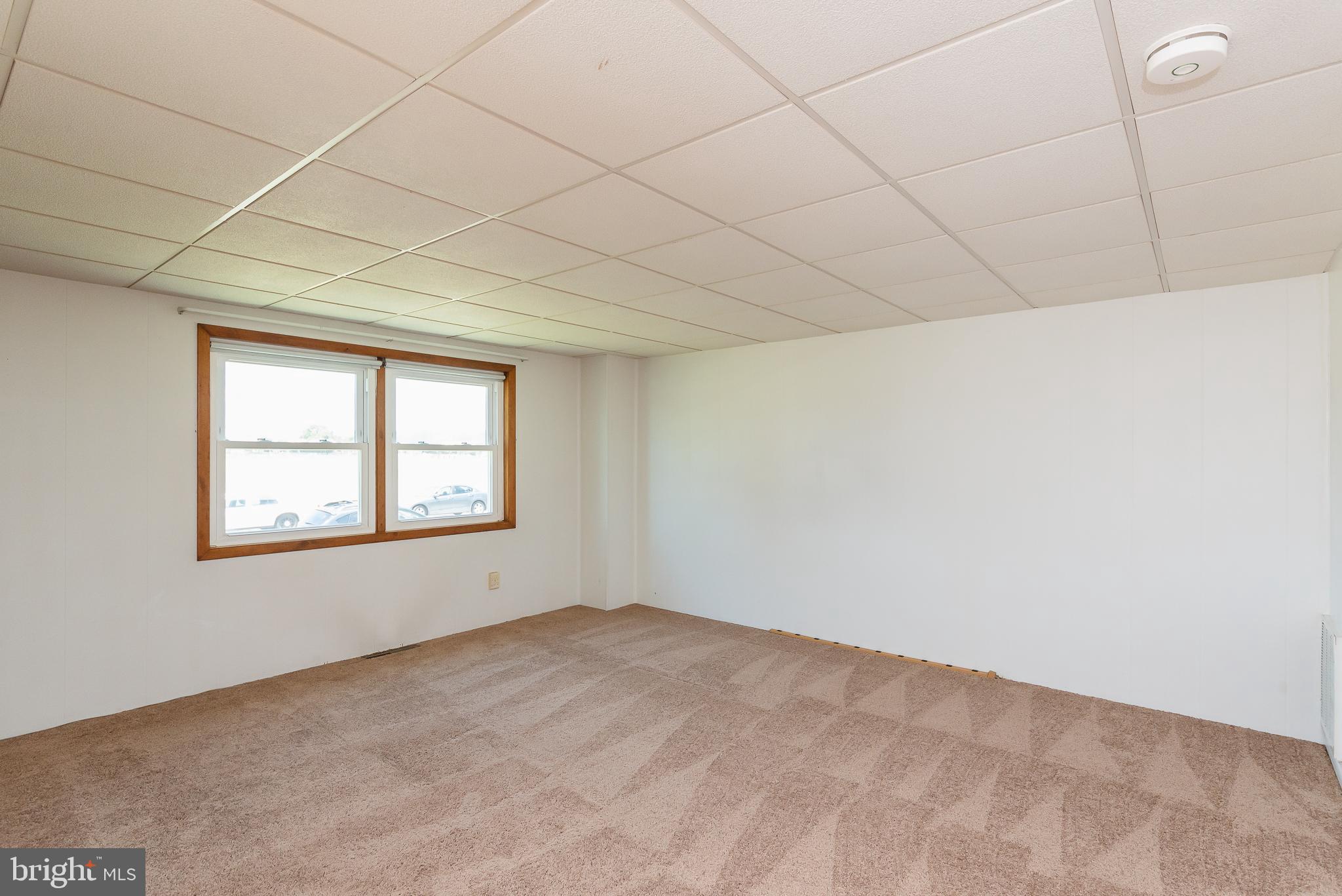 1729 Inverness Avenue Dundalk, MD 21222 - Photo 6 of 46 Living Room