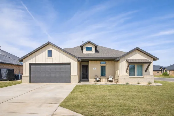 $382,500 | 716 Ventoso Circle, Wolfforth, TX 79382