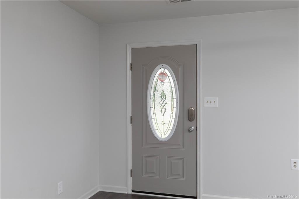 413 Sumter Street Clover, SC 29710 - Photo 11 of 22 Gallery Image 11