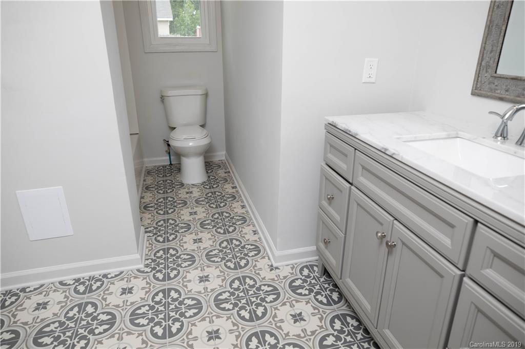 413 Sumter Street Clover, SC 29710 - Photo 14 of 22 Gallery Image 14