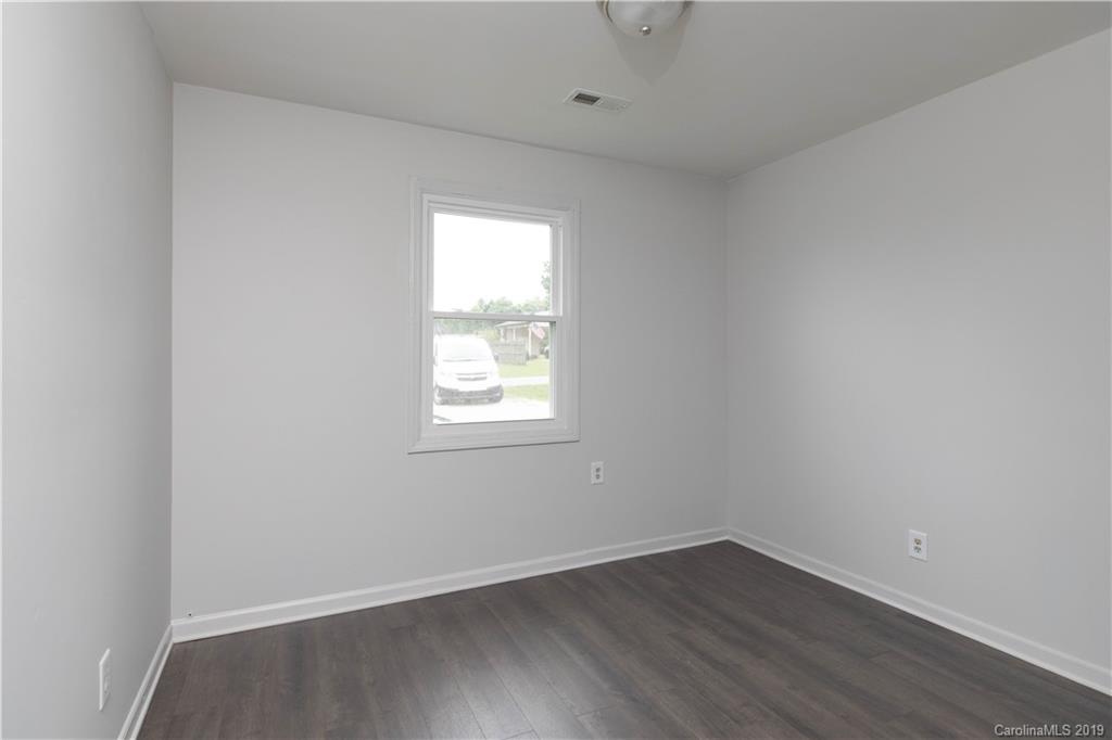 413 Sumter Street Clover, SC 29710 - Photo 16 of 22 Gallery Image 16