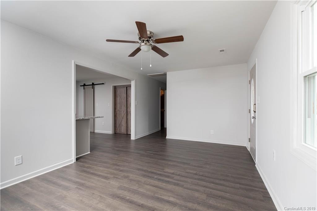 413 Sumter Street Clover, SC 29710 - Photo 4 of 22 Gallery Image 4