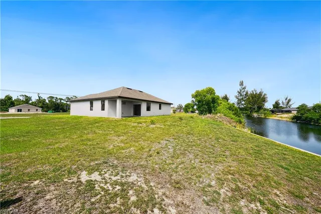 a view of an ocean view