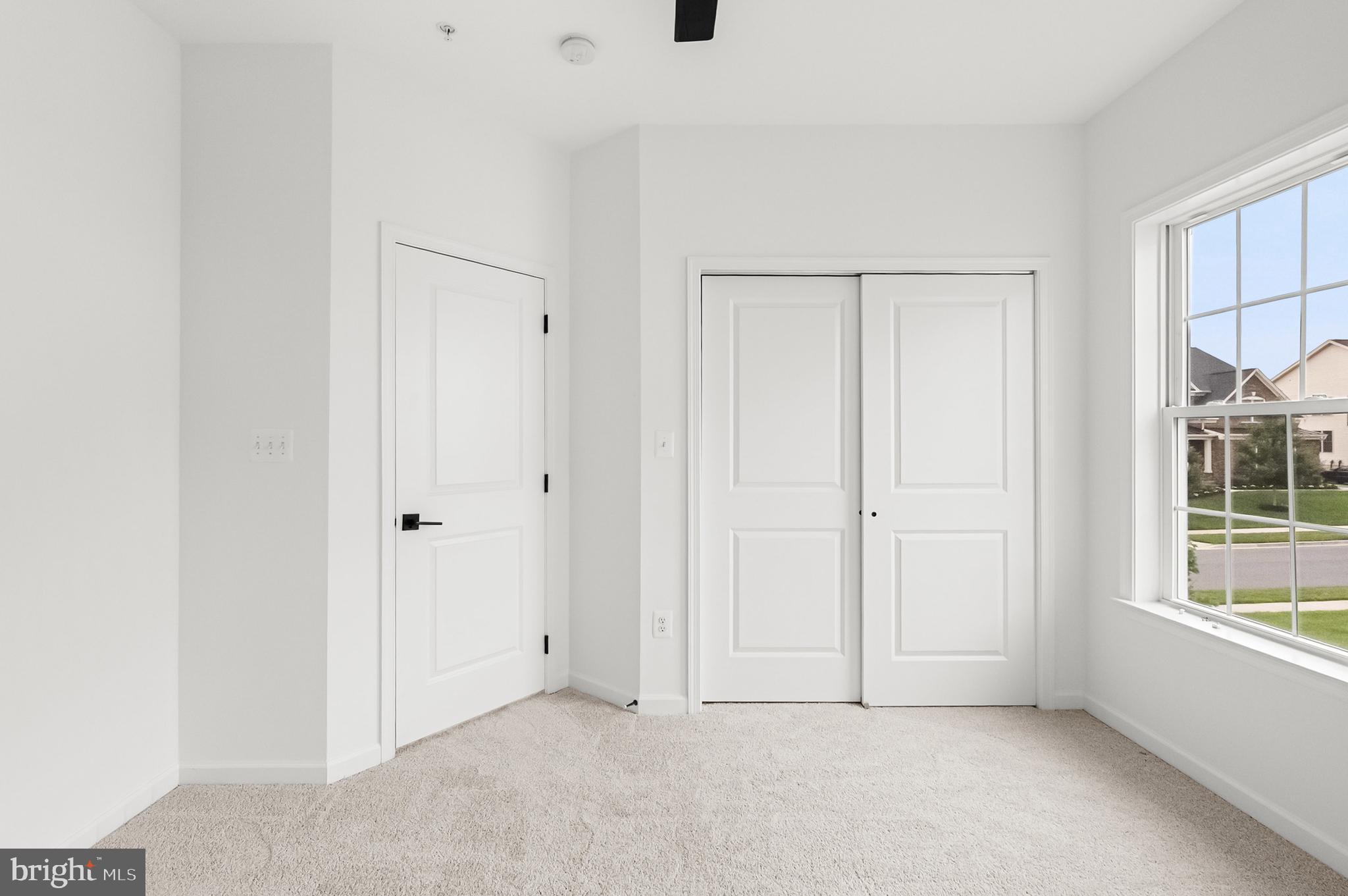 4603 Thoroughbred Drive Upper Marlboro, MD 20772 - Photo 30 of 64 an empty room with windows