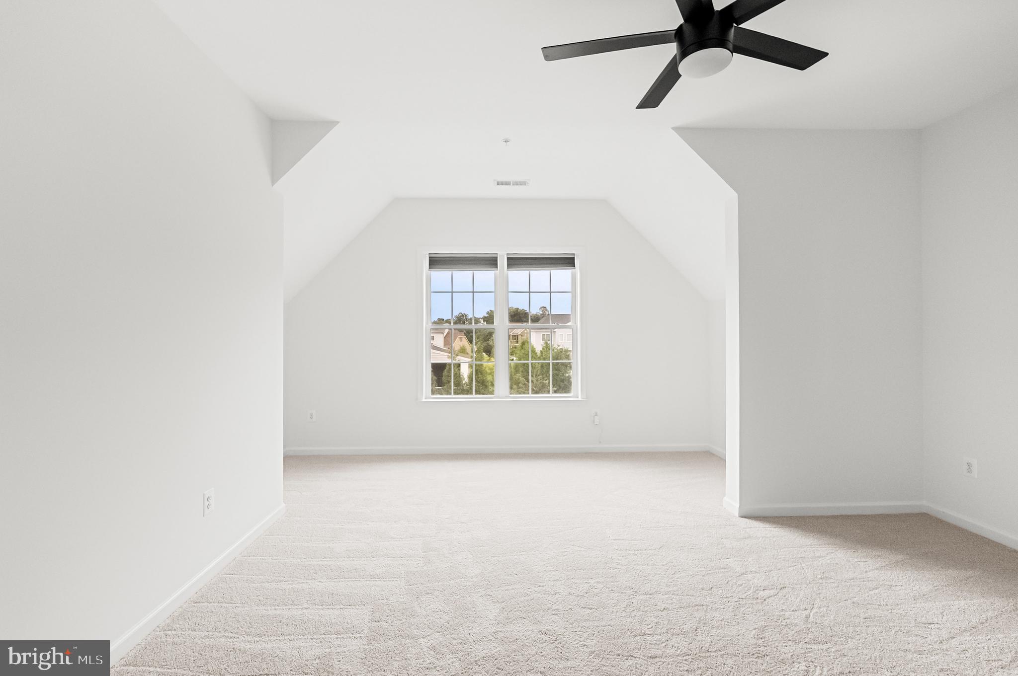 4603 Thoroughbred Drive Upper Marlboro, MD 20772 - Photo 32 of 64 an empty room with a window
