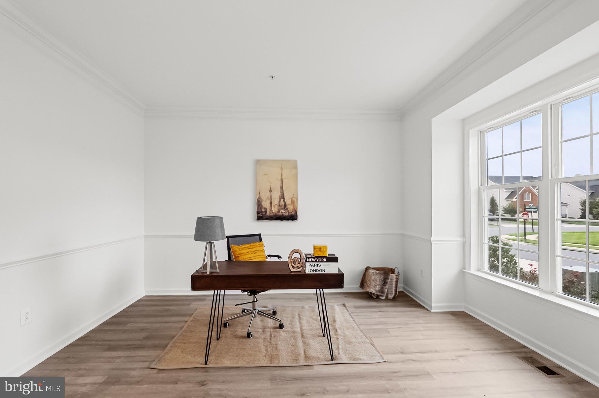 4603 Thoroughbred Drive Upper Marlboro, MD 20772 - Photo 5 of 64 a living room with furniture and a window