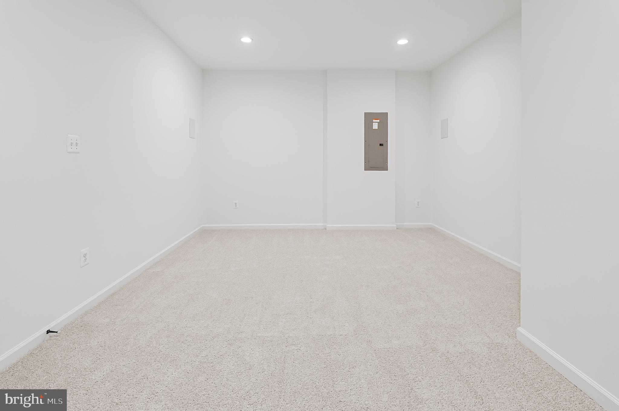 4603 Thoroughbred Drive Upper Marlboro, MD 20772 - Photo 56 of 64 an empty room with a workbench