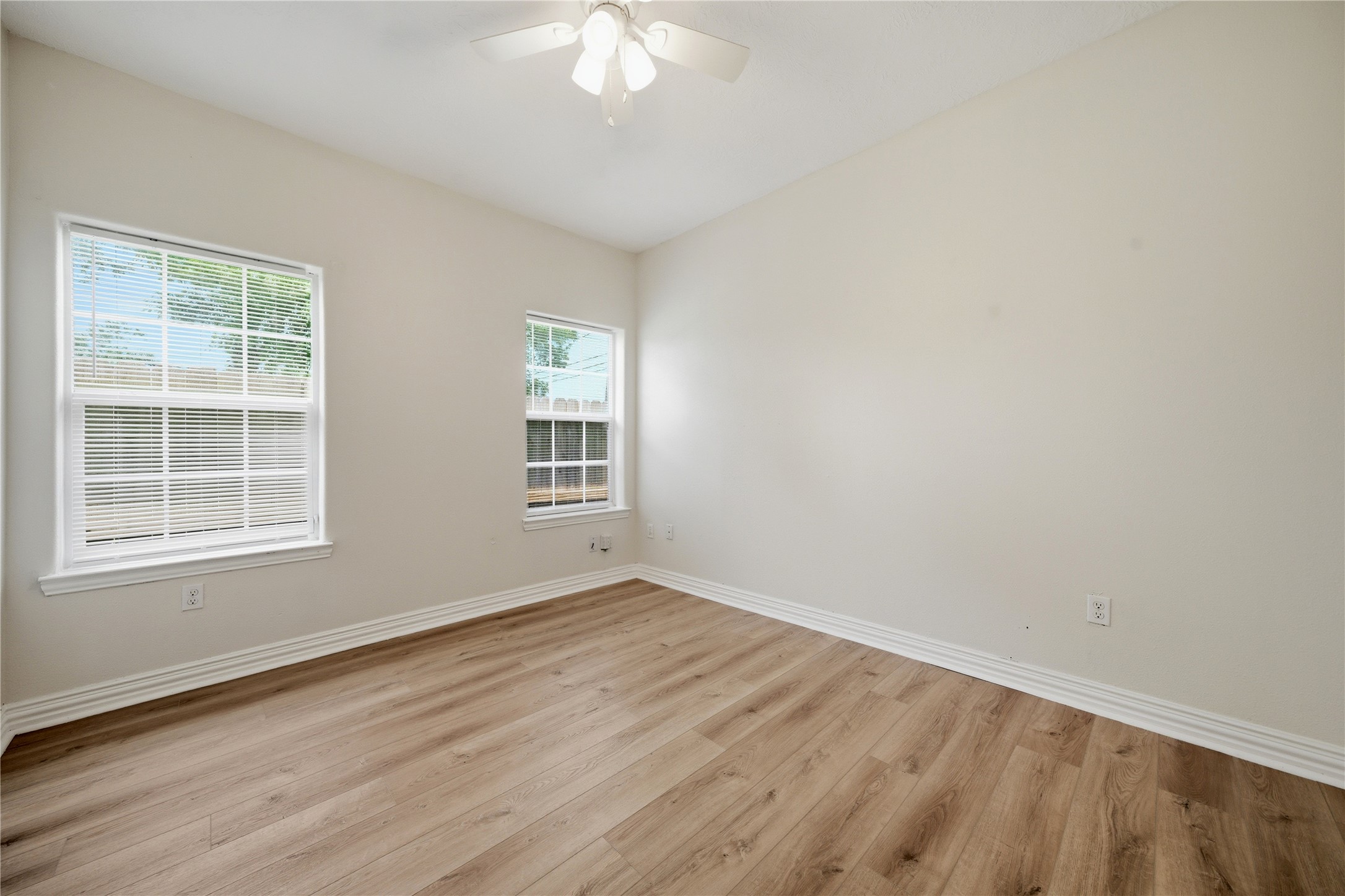 3001 Wayne Street Houston, TX 77026 - Photo 22 of 31 Bedroom #3