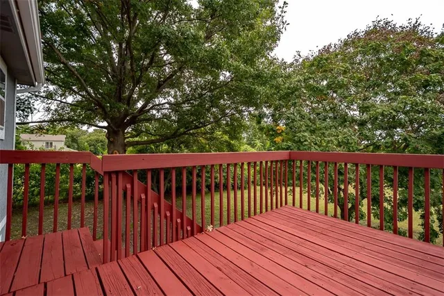 $395,000 | 14405 South Greentree Drive, Olathe, KS 66061