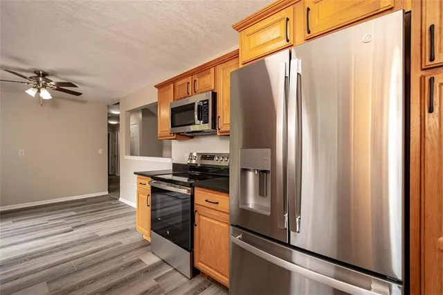 $395,000 | 14405 South Greentree Drive, Olathe, KS 66061