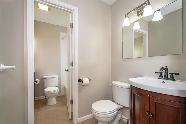 $395,000 | 14405 South Greentree Drive, Olathe, KS 66061