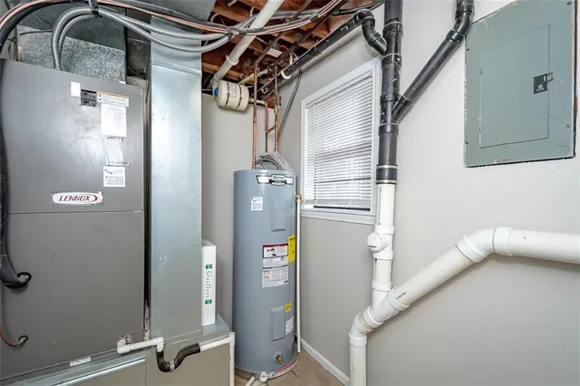 $395,000 | 14405 South Greentree Drive, Olathe, KS 66061