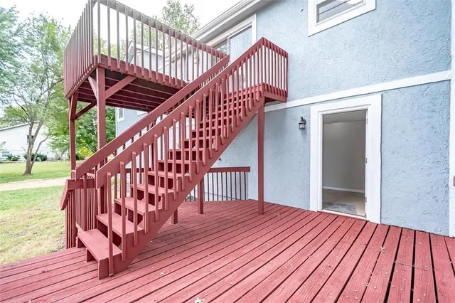 $395,000 | 14405 South Greentree Drive, Olathe, KS 66061