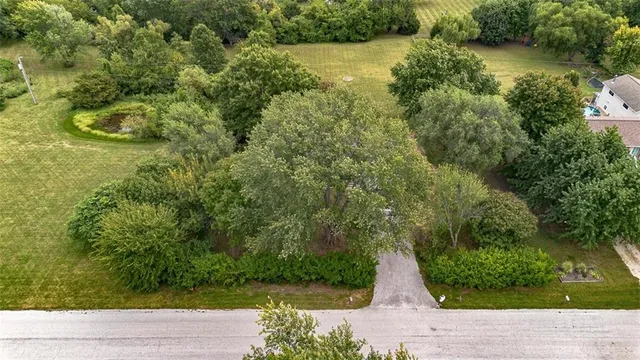 $395,000 | 14405 South Greentree Drive, Olathe, KS 66061