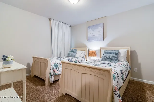 $3,500 | 109 Red Pne Drive, Lafayette, LA 70501