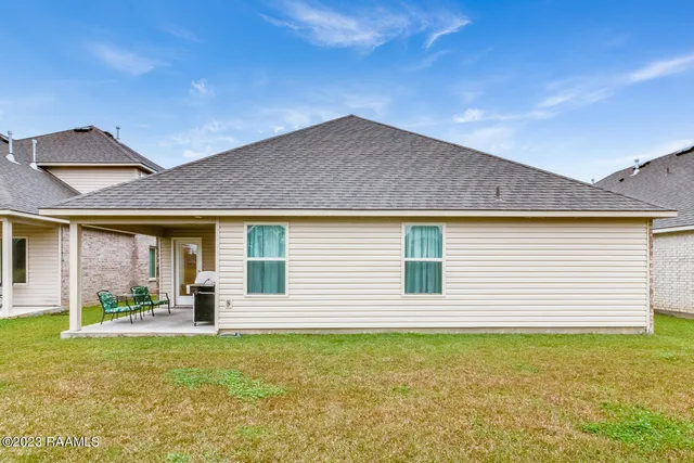 $3,500 | 109 Red Pne Drive, Lafayette, LA 70501