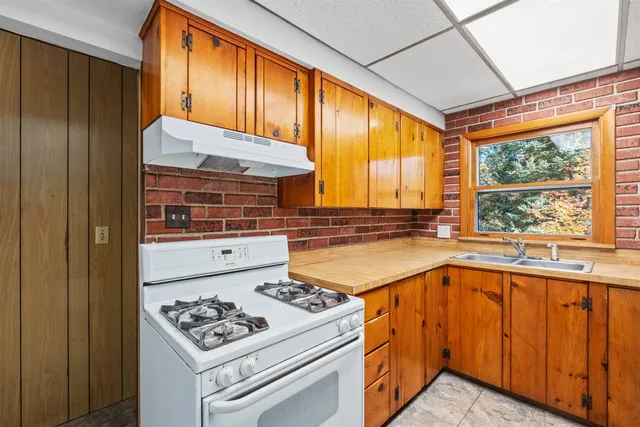 $434,000 | 342 Grange Hall Road, Monroe, NH 03771