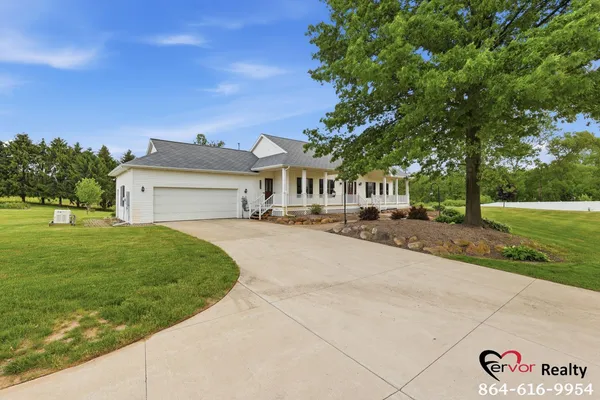 $699,900 | 4140 104th Street Southwest, Byron Center, MI 49315