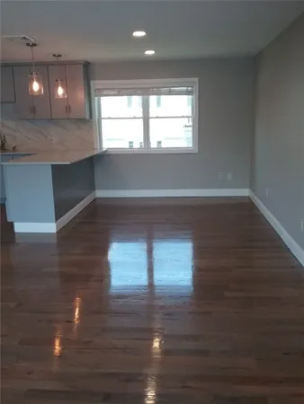 $4,200 | 68 Memorial Boulevard, Unit B, Newport, RI 02840