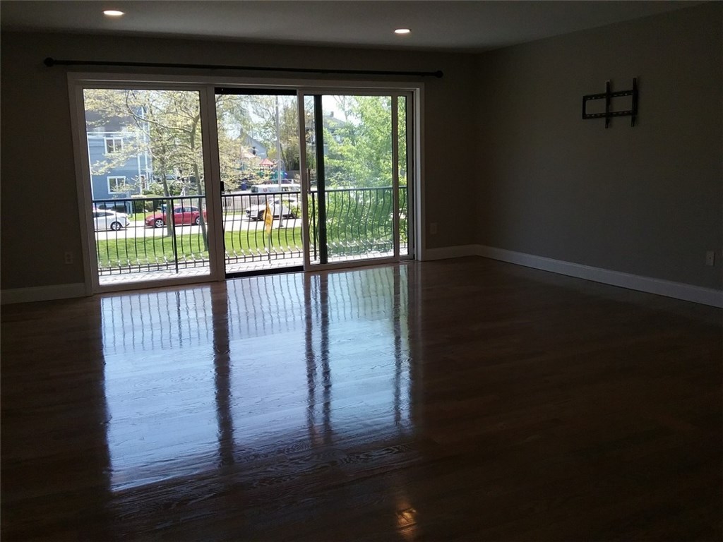 68 Memorial Boulevard, Unit B Newport, RI 02840 - Photo 9 of 28