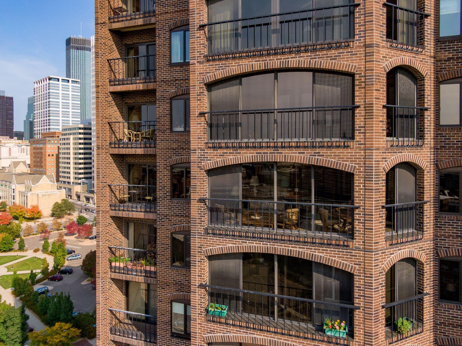 1201 Yale Place, Unit 2009 Minneapolis, MN 55403 - Photo 122 of 124