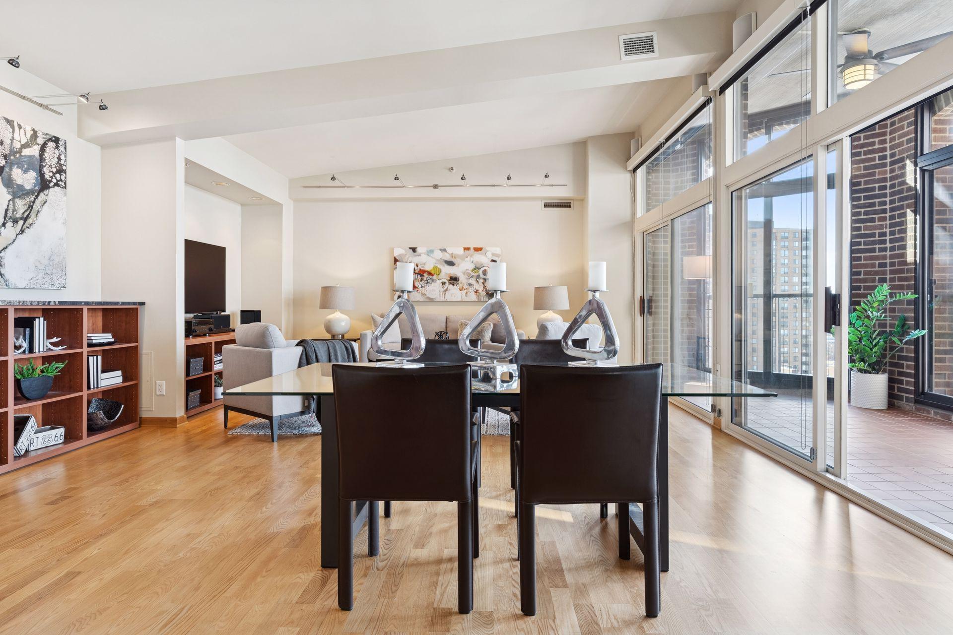 1201 Yale Place, Unit 2009 Minneapolis, MN 55403 - Photo 14 of 124