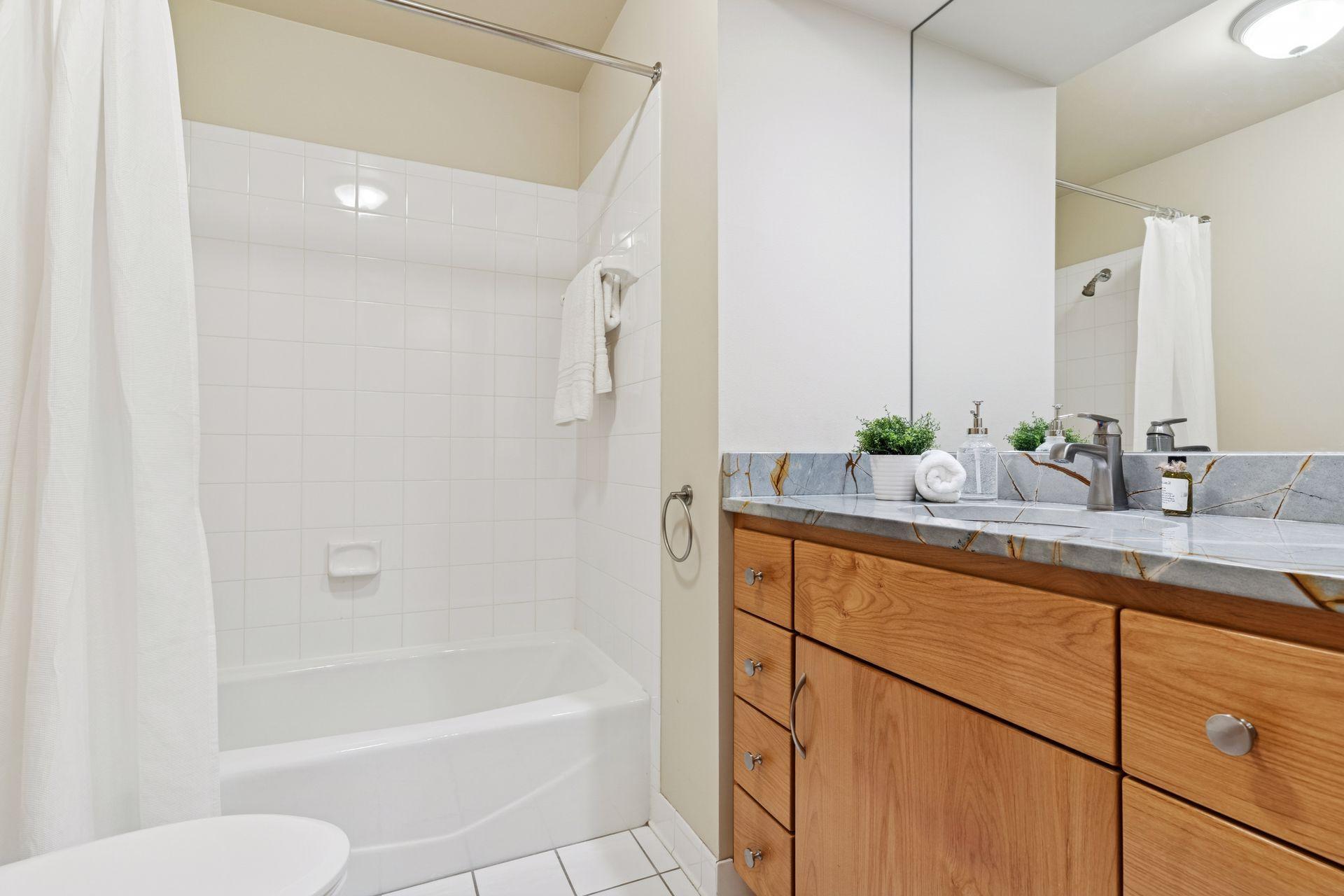 1201 Yale Place, Unit 2009 Minneapolis, MN 55403 - Photo 38 of 124