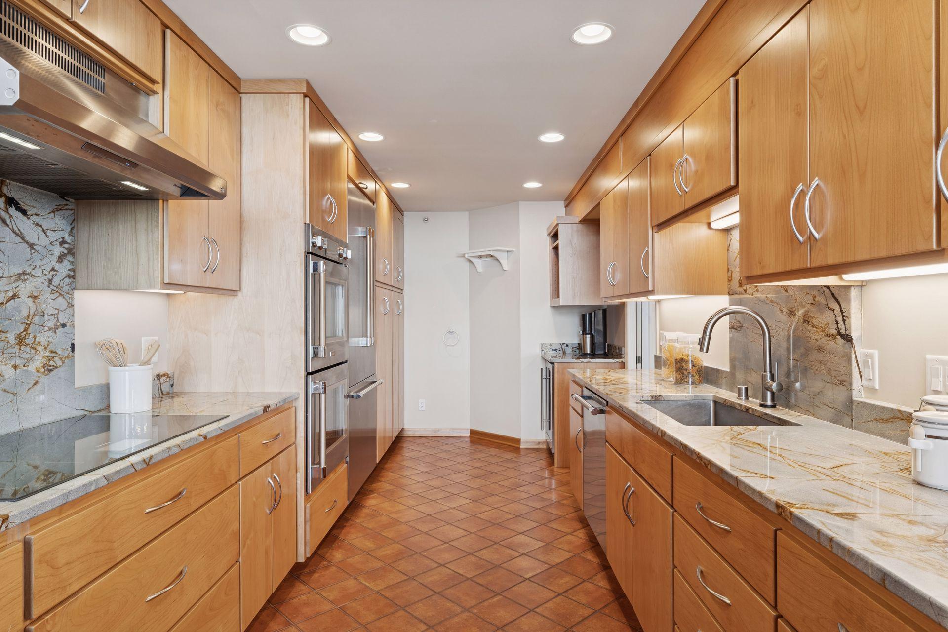 1201 Yale Place, Unit 2009 Minneapolis, MN 55403 - Photo 4 of 124