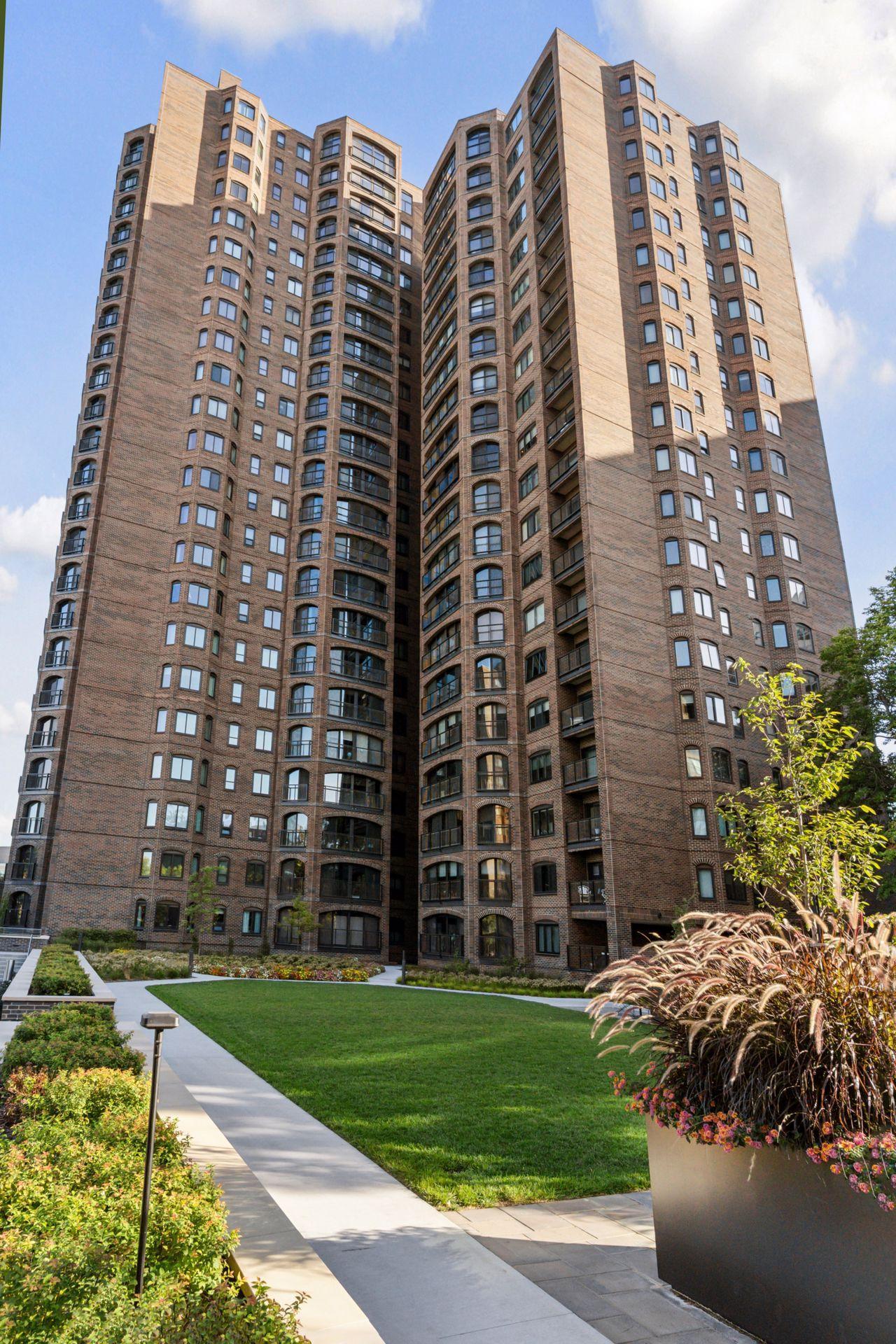 1201 Yale Place, Unit 2009 Minneapolis, MN 55403 - Photo 91 of 124