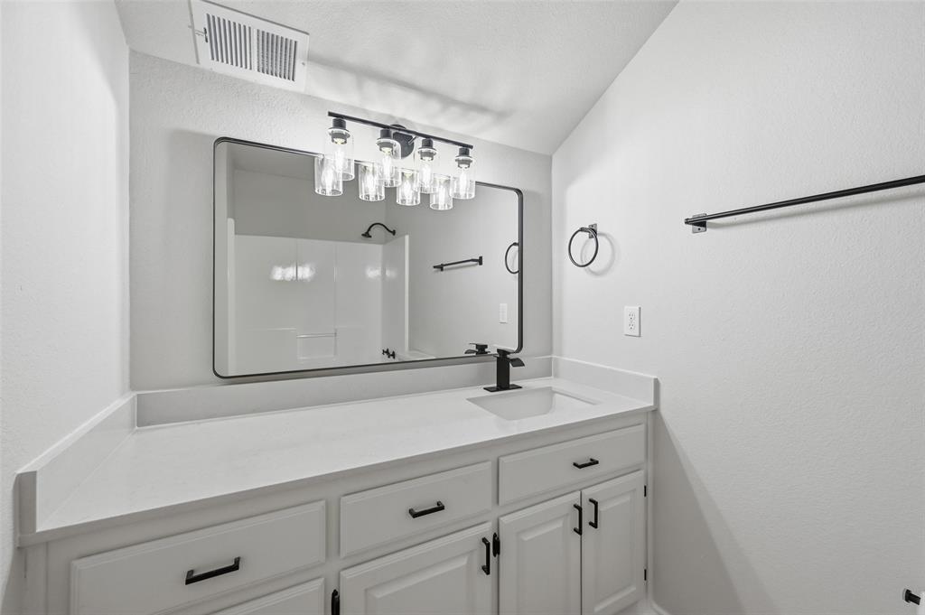 130 Spring Lake Circle Waxahachie, TX 75167 - Photo 20 of 27