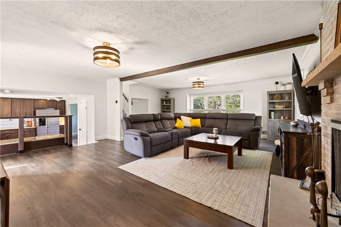 756 Gillett Road Ogden, NY 14624 - Photo 3 of 46 Gallery Image 3