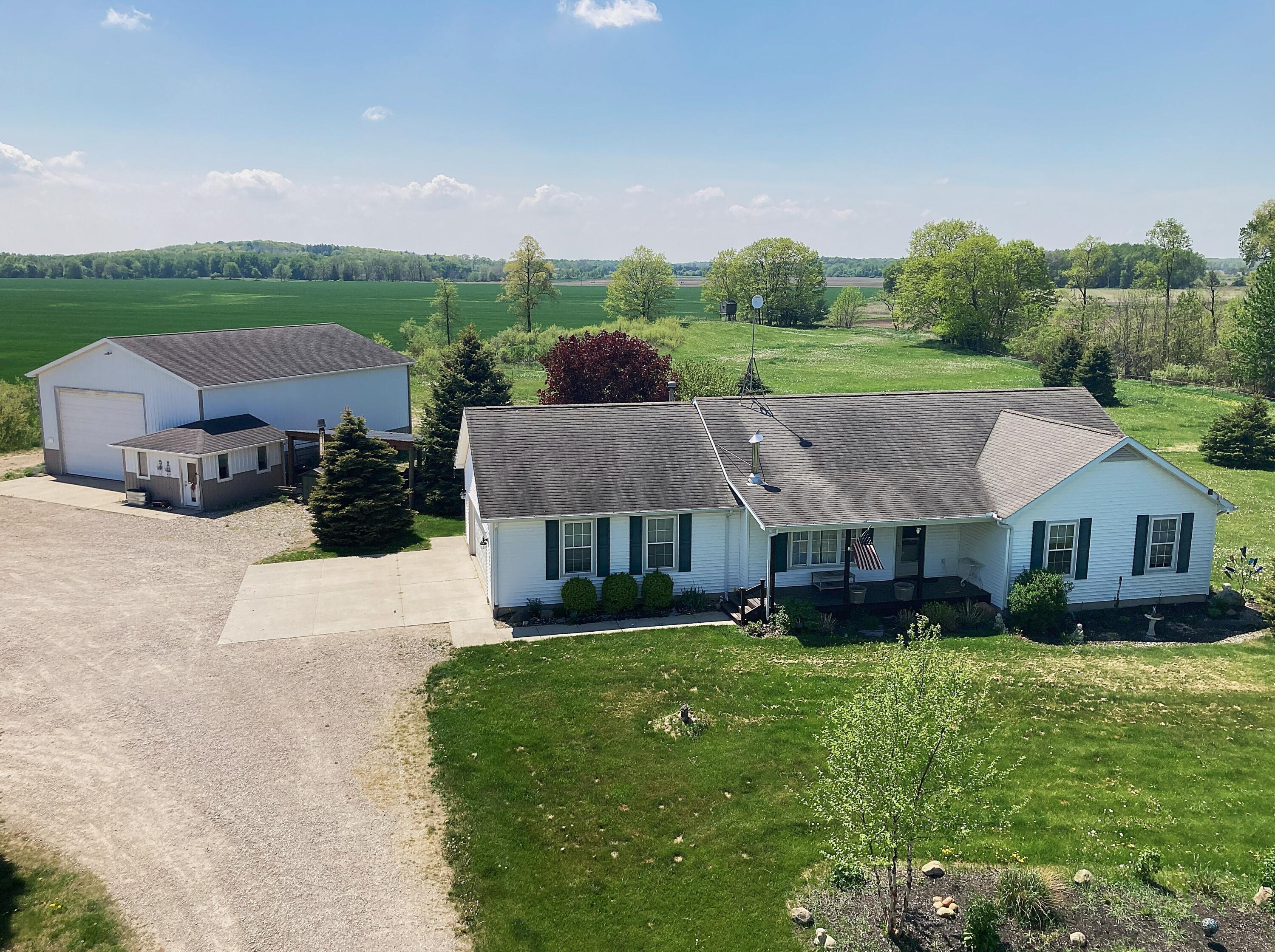 8541 Satterlee Road Lakeview, MI 48850 - Photo 3 of 46 IMG_0619