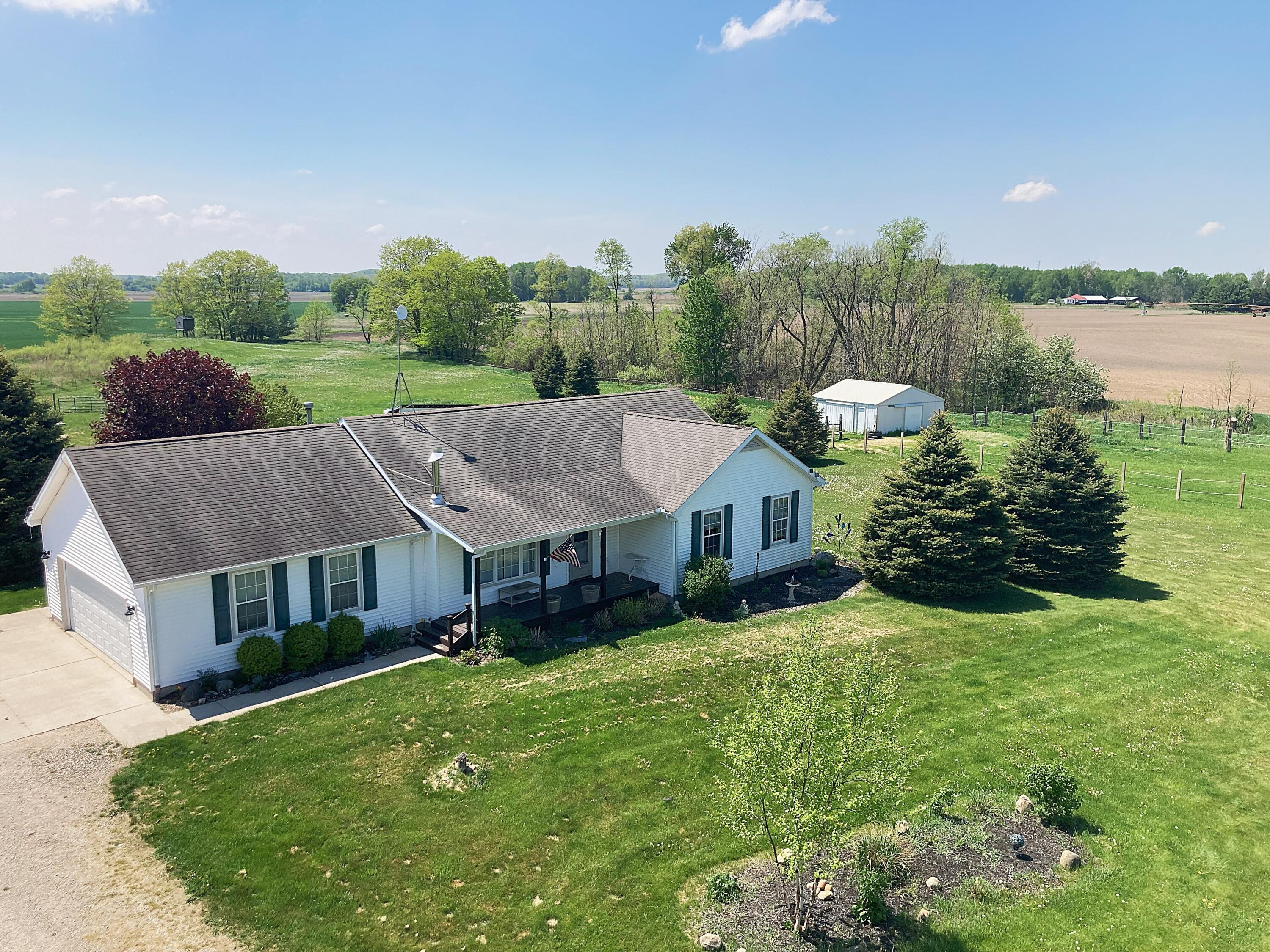 8541 Satterlee Road Lakeview, MI 48850 - Photo 4 of 46 IMG_0623