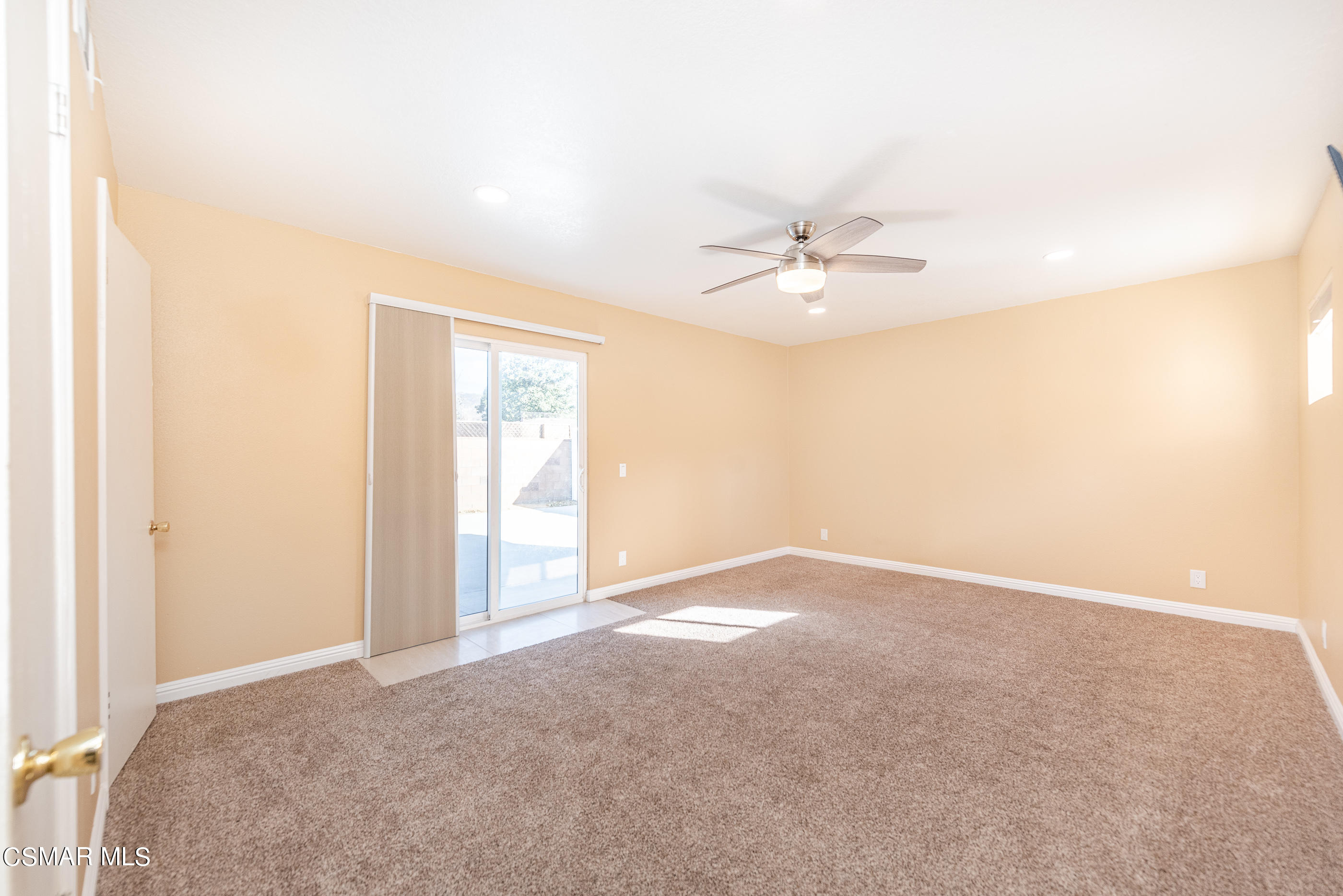 6217 Hope Street Simi Valley, CA 93063 - Photo 16 of 27 6217 Hope St Simi Valley-20