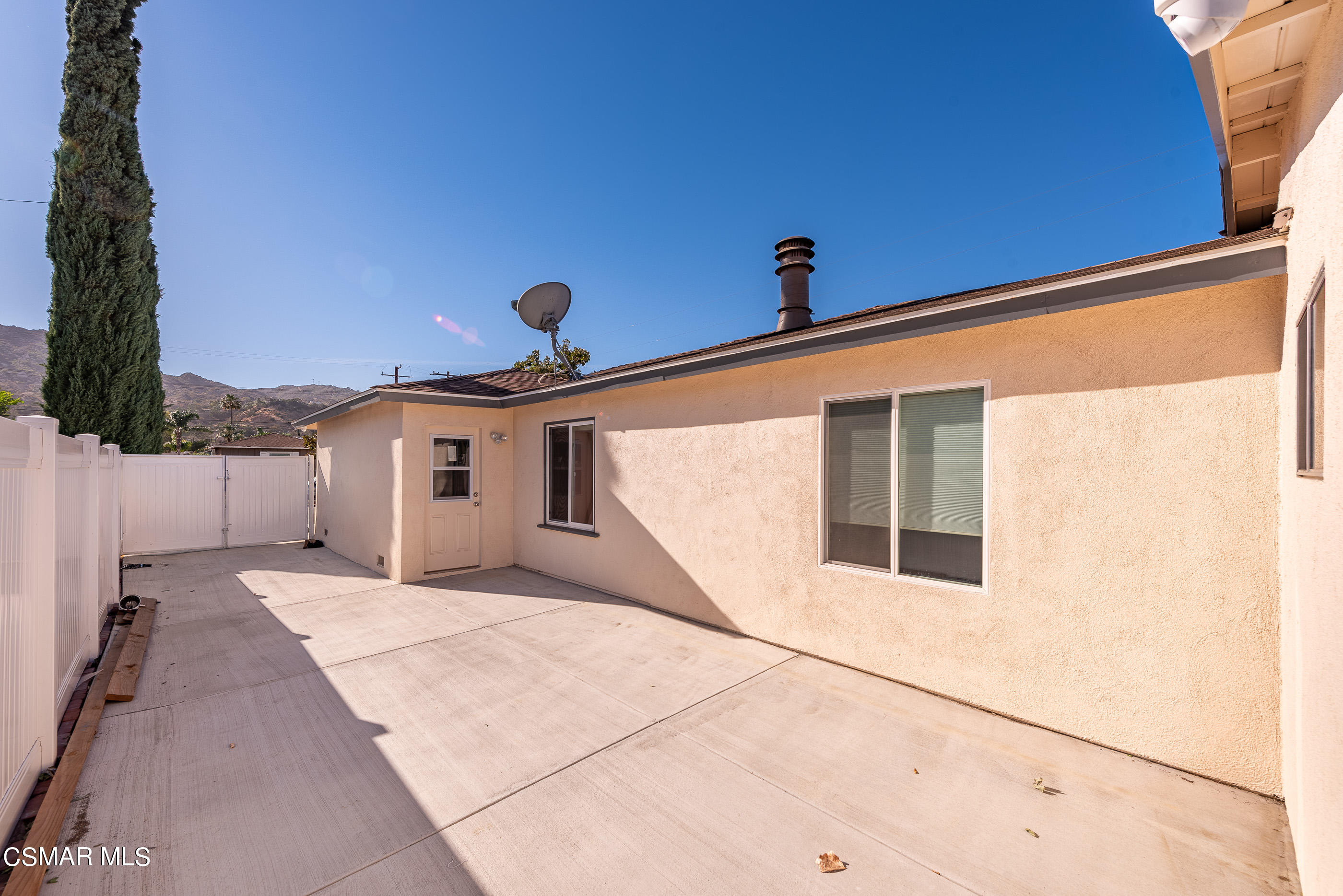 6217 Hope Street Simi Valley, CA 93063 - Photo 24 of 27 6217 Hope St Simi Valley-30