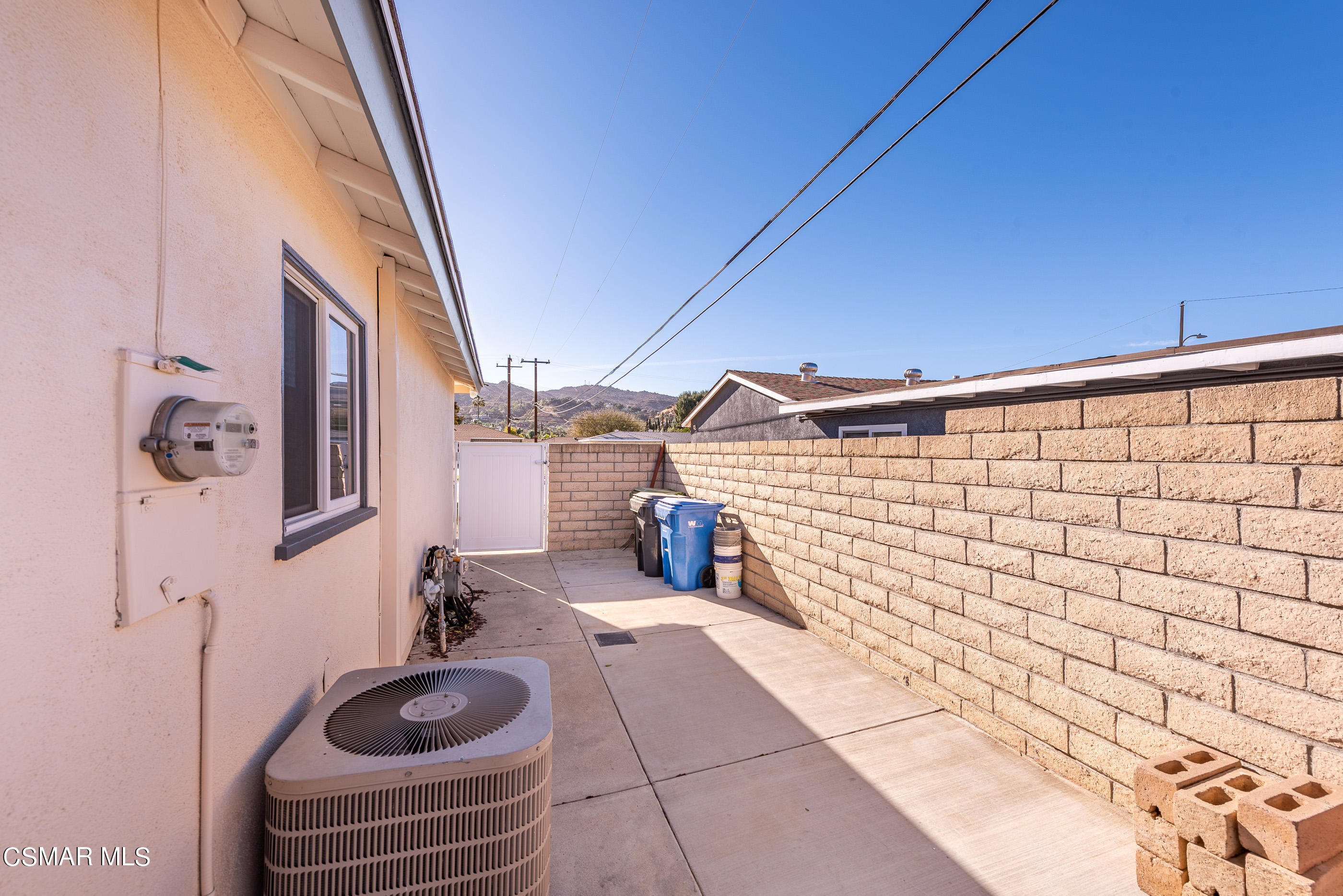 6217 Hope Street Simi Valley, CA 93063 - Photo 26 of 27 6217 Hope St Simi Valley-33